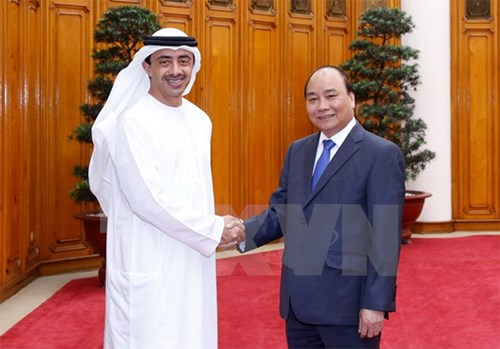 Vietnam y Emiratos Árabes Unidos afianzan la cooperación multisectorial